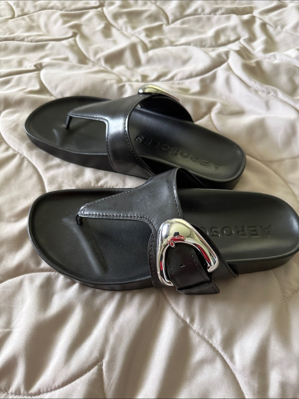 AEROSOLES Black Thong Sandals with Silver Buckle